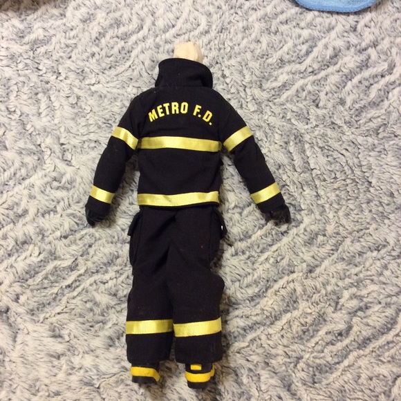 GI Joe Firefighter - Picture 13 of 16